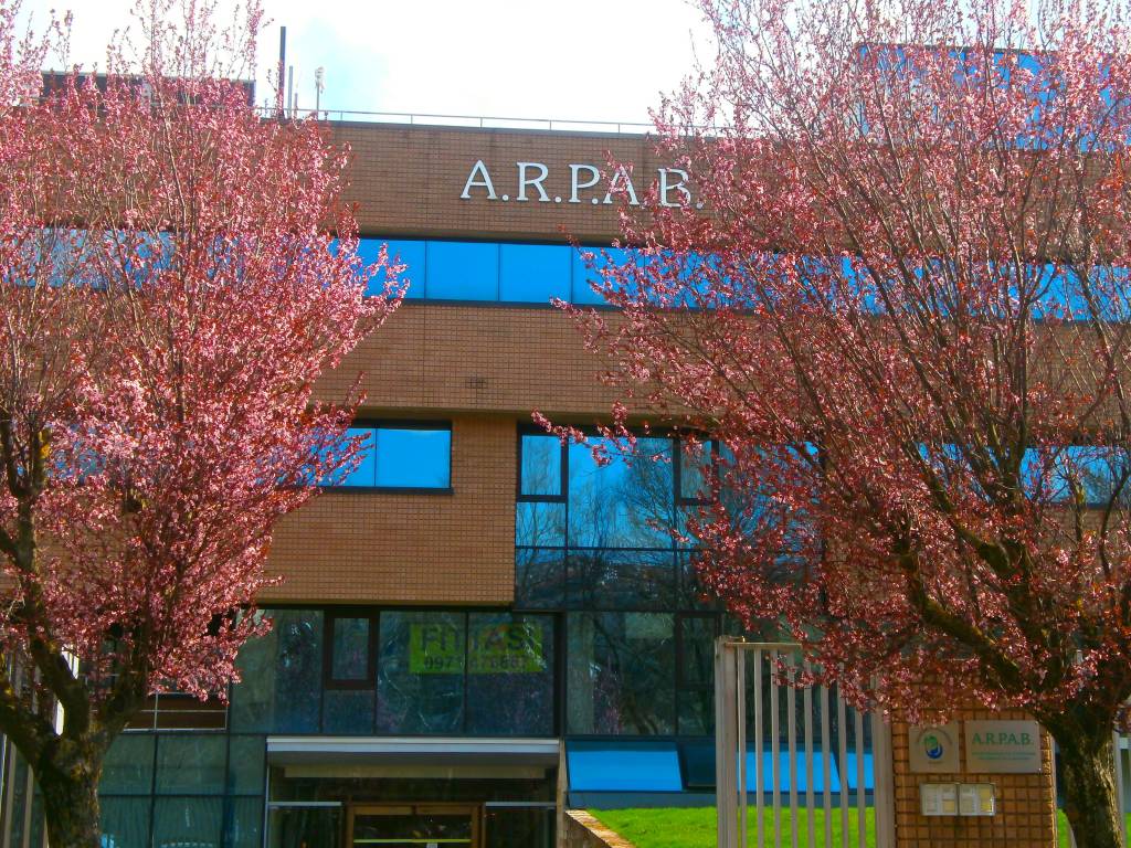 La sede dell'Arpab 