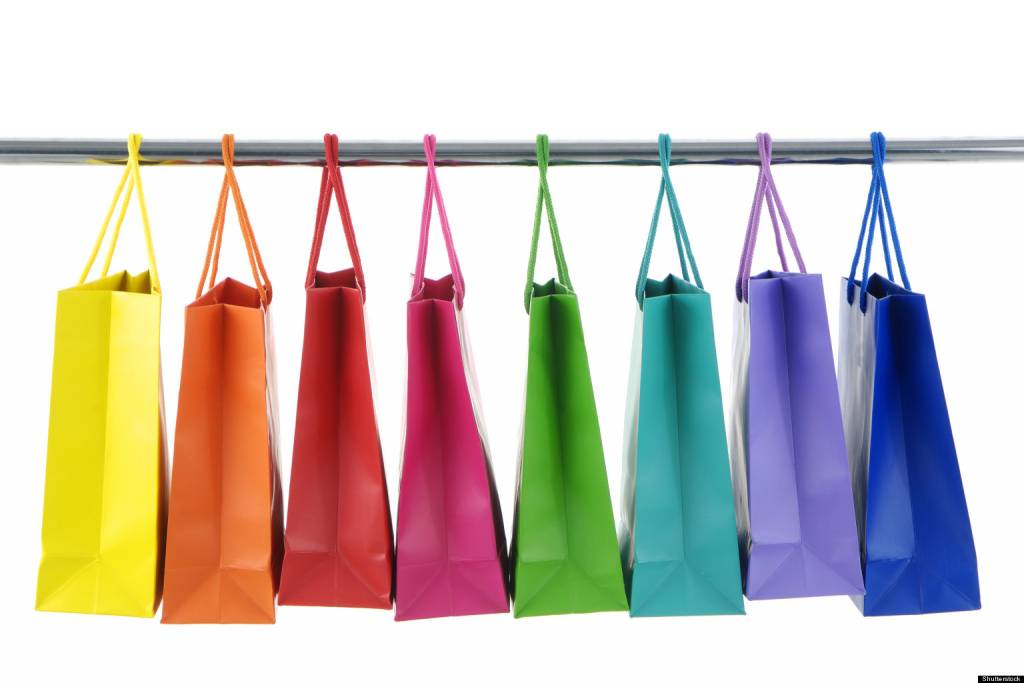 Consumi, tasche vuote per lo shopping natalizio