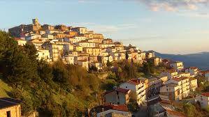 Frana a Colobraro, strada chiusa a mezzi pesanti