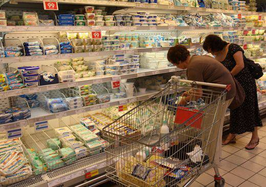 Vendite al dettaglio, in calo anche alimentari