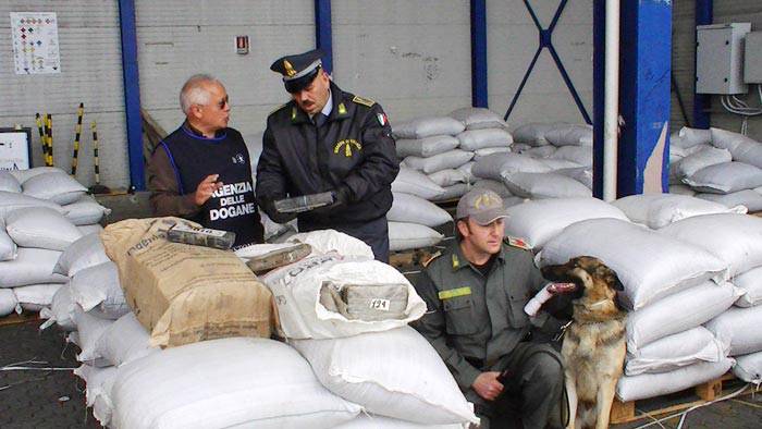 Cocaina, maxi sequestro al porto di Gioia Tauro