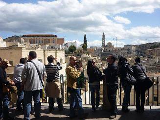 Turismo, “l’eventificio messo in piedi non riesce ad intercettare l’interesse italiano e straniero per la Basilicata”