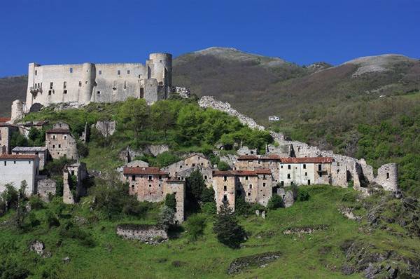 Scorcio di Brienza vecchia