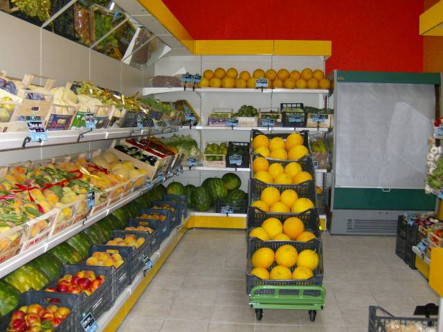 Confcommercio: vendite in discesa, si risparmia anche sull’alimentare