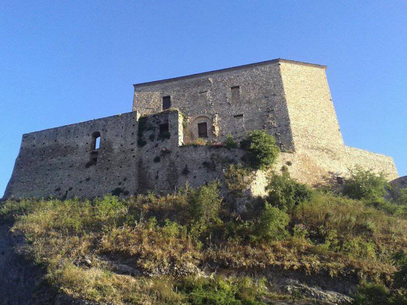 Il castello di Laurenzana