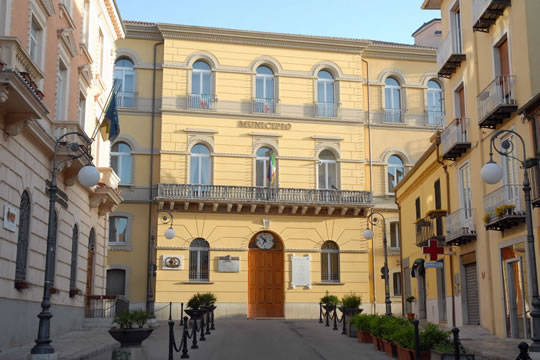 Potenza, due assessori hanno incassato il bonus Inps: imbarazzo nella maggioranza