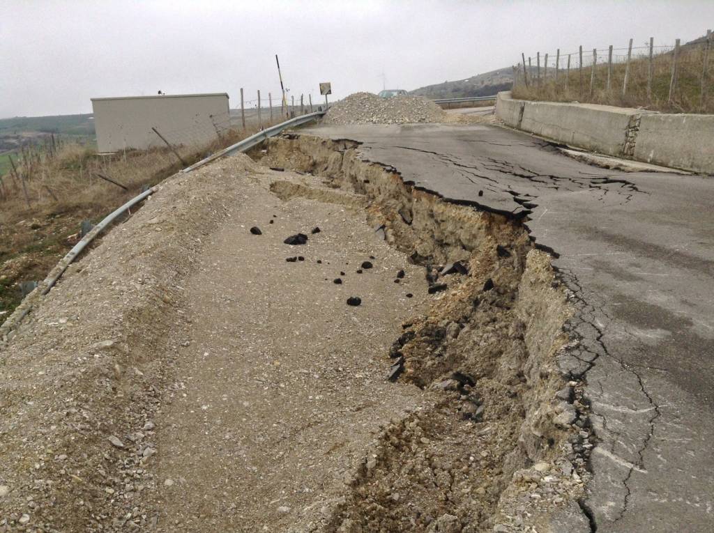 Frane, in Basilicata sono 10mila. E il 40% sono attive