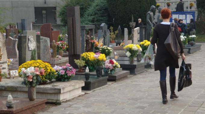 Cimiteri: loculi rivenduti a insaputa dei proprietari