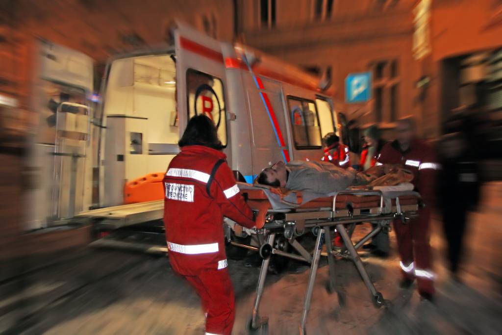 Napoli: un morto e un ferito in sparatoria