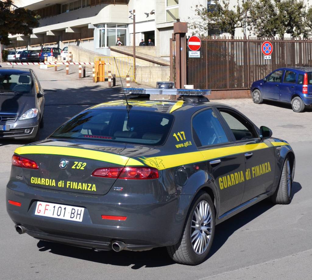 Rubano cavi in rame a Bernalda, tre arresti