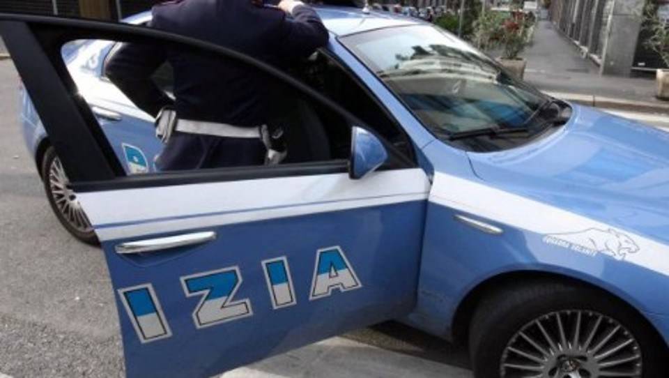 Abusi su minori, medico arrestato