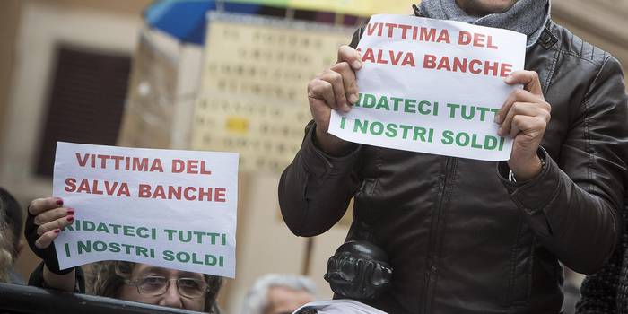 Salva banche: alternativa per rimborsare risparmiatori danneggiati