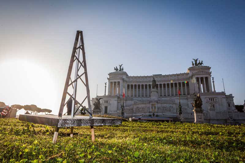 Trivelle all’Altare della Patria, in azione attivisti di Greenpeace