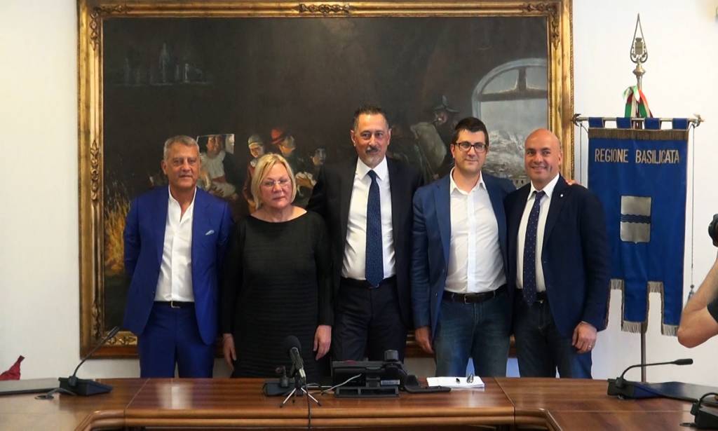 Nuova giunta Pittella: una botta al ‘centro’ e una alla mediocrazia