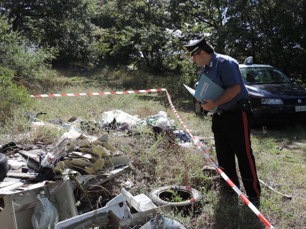 Carabinieri di Salandra durante il sopralluogo