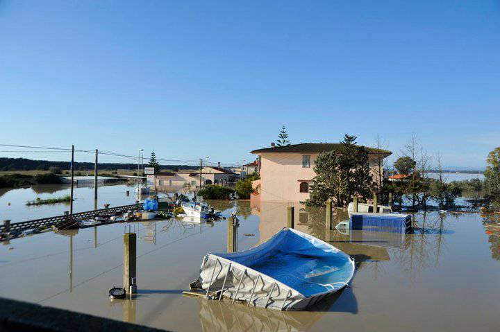Alluvione costa jonica, incontro con famiglie e alluvionati