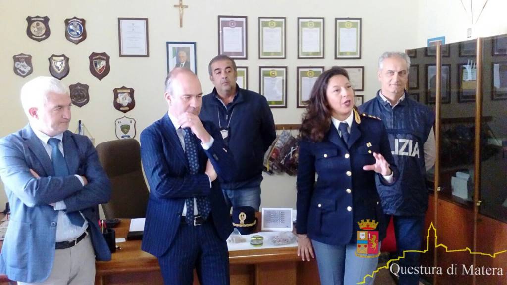 La conferenza stampa sull'arresto