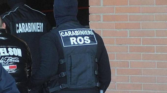 Ndrangheta: 16 arresti per estorsioni