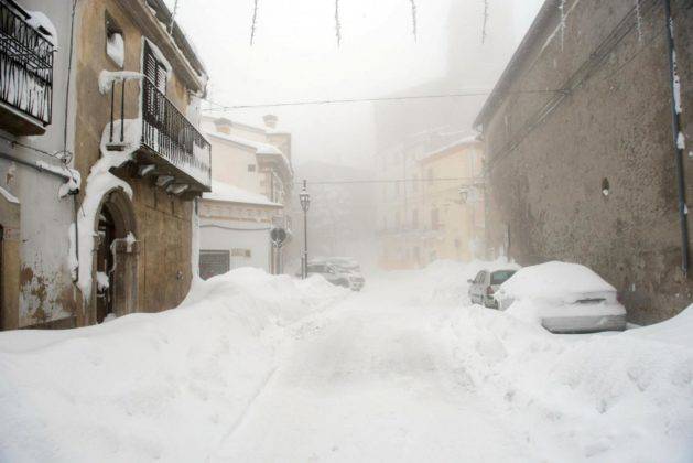 Emergenza neve: in Abruzzo 300mila senza luce