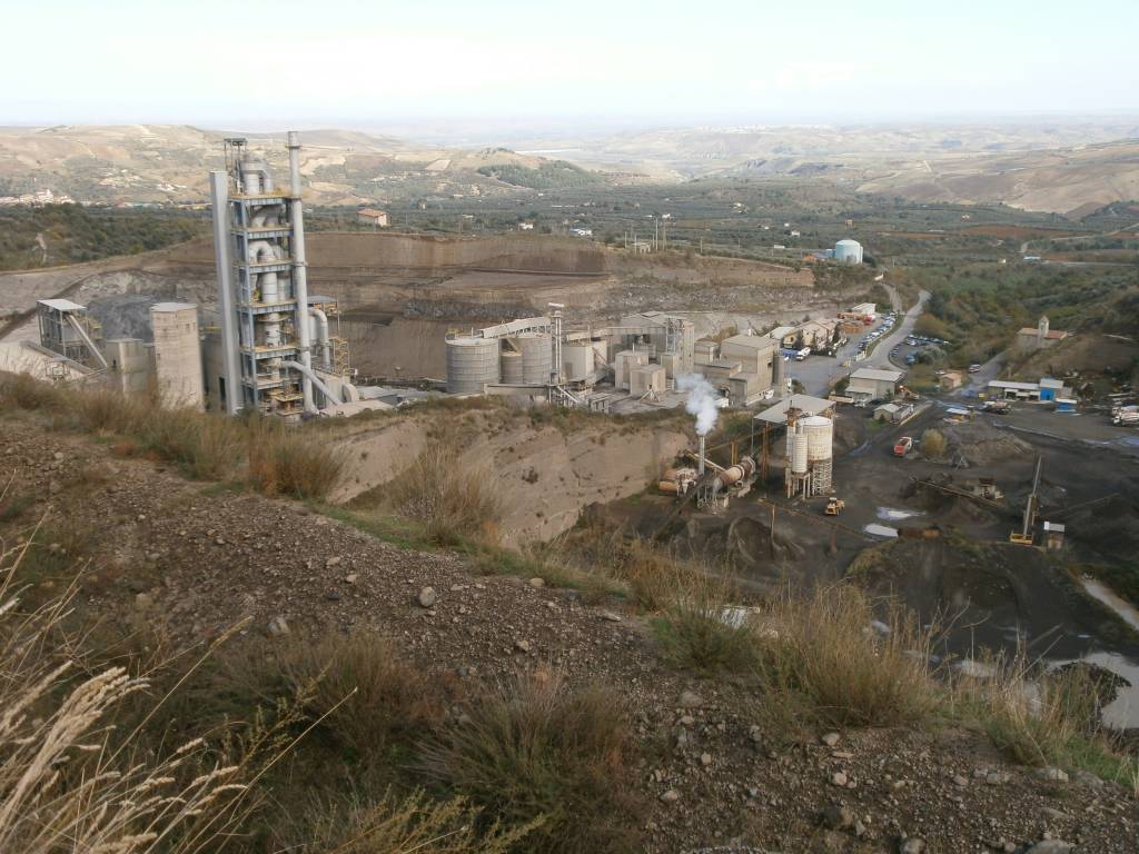 Cementificio di Barile