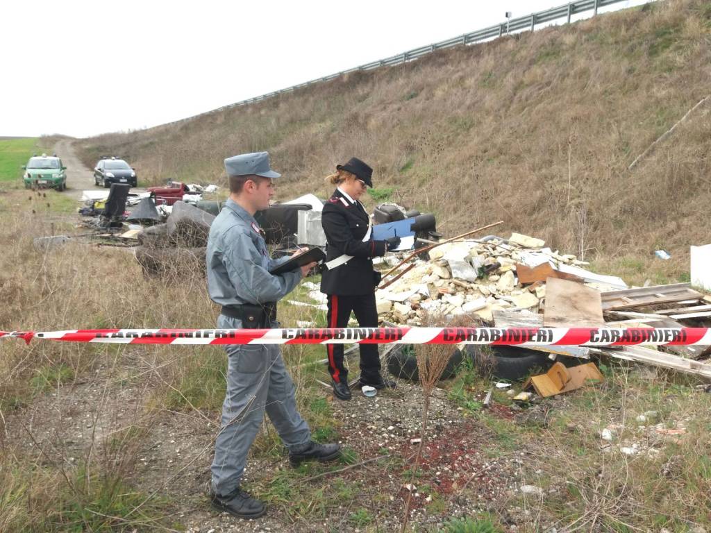 I carabinieri durante sopralluogo