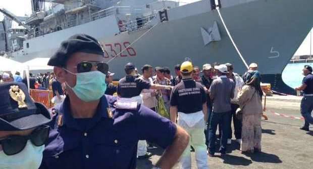 Migranti, oltre mille sbarcati a Salerno