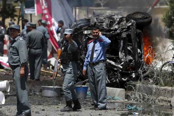 Autobomba a Kabul, 80 morti e oltre 300 feriti