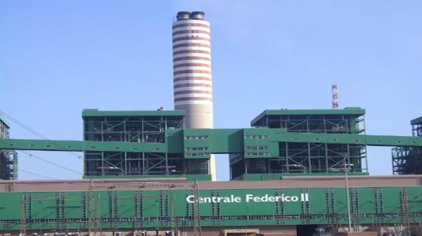 Centrale Enel di Brindisi (Foto BridisiOggi)