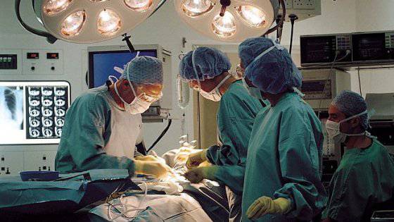 Ospedale San Carlo, i primari chirurghi: “Operiamo in sicurezza”