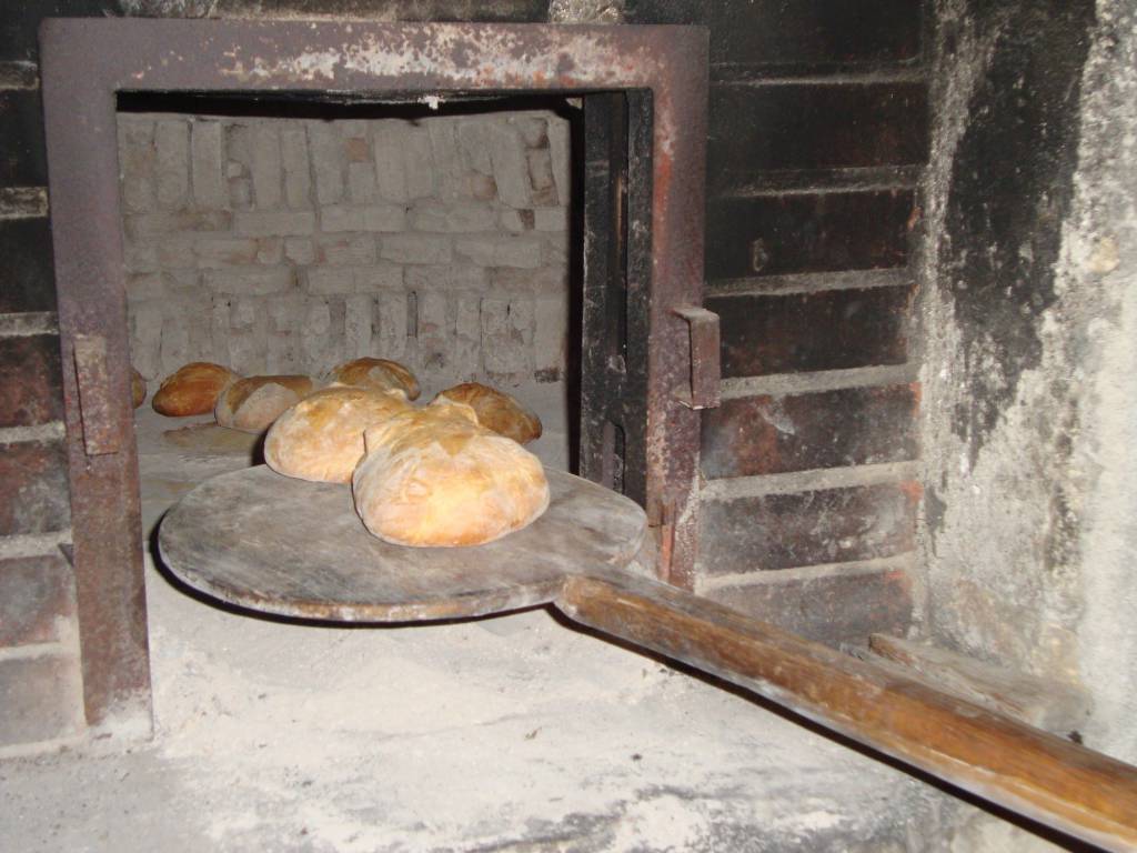Ritorna l’attesissima notte dei forni a Oliveto Lucano