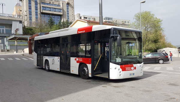 Potenza, autobus urbano perde pneumatici mentre è in viaggio