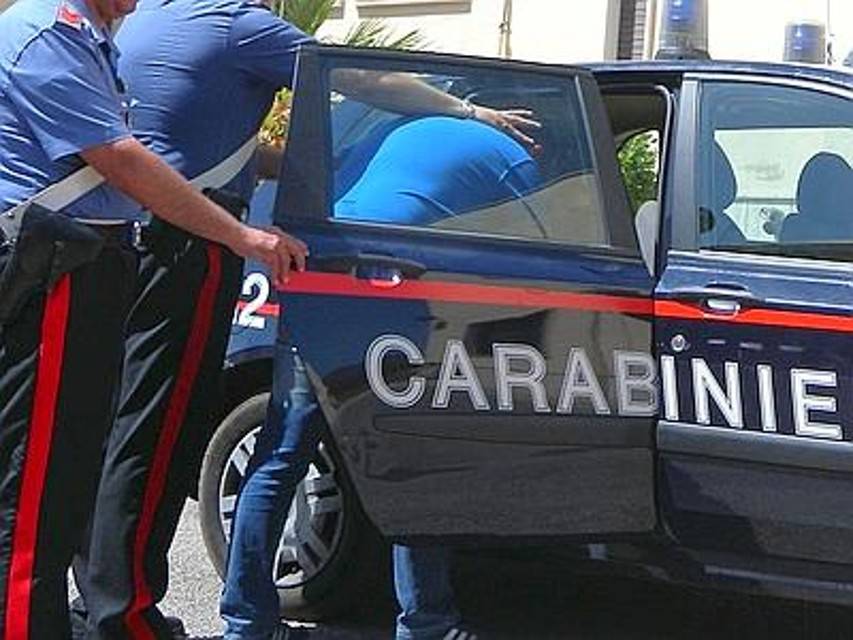 Bancomat rubato a Bernalda recuperato dai carabinieri. Arrestato un uomo