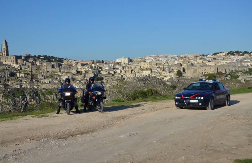 Carabinieri di Matera durante i controlli