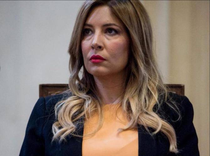 Selvaggia Lucarelli: “Aggredita da no vax a Roma – Video