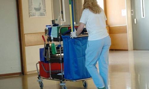 Servizi pulizia ospedale San Carlo, “Livelli occupazionali vanno salvaguardati”