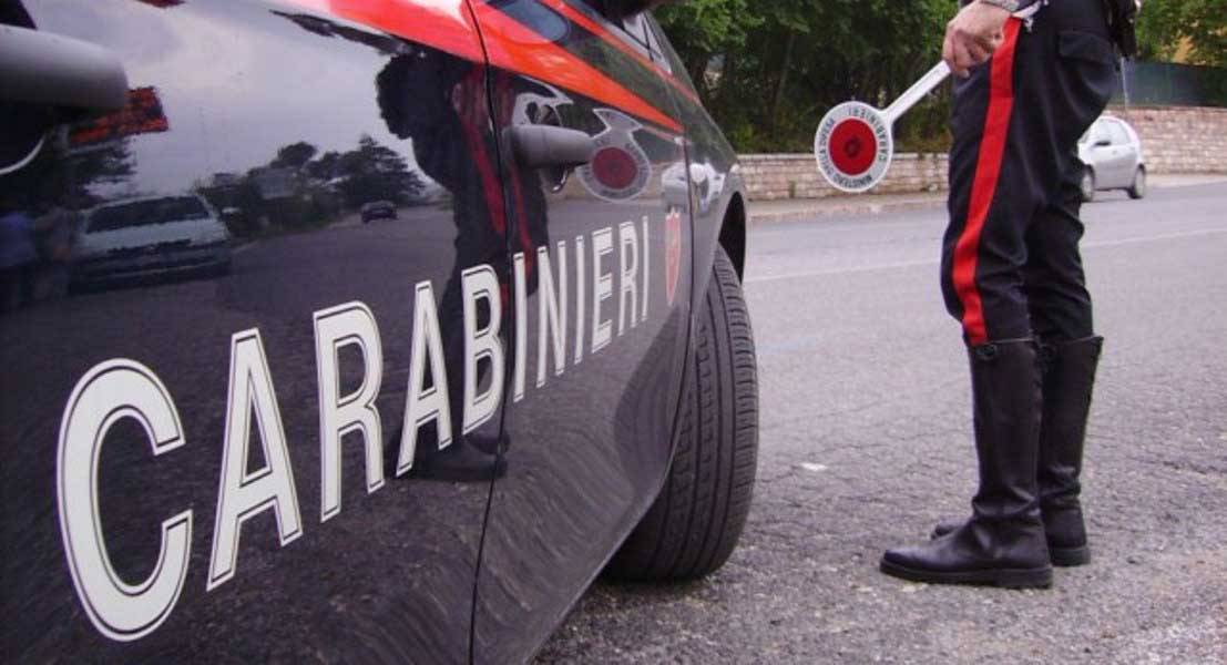 Giravano con auto rubata, una donna e due uomini ‘pizzicati’ dai carabinieri