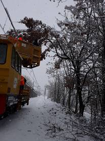 La neve blocca le tratte ferroviarie lucane: treni sospesi, attivato piano di emergenza