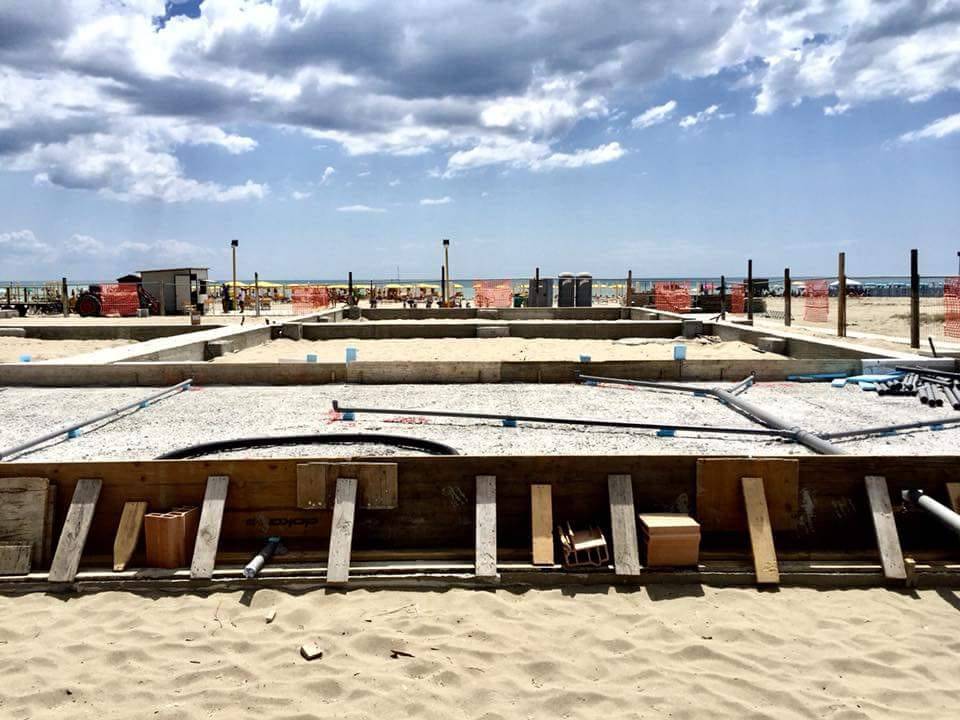 Abuso edilizio su spiaggia San Basilio, ordinanza di demolizione
