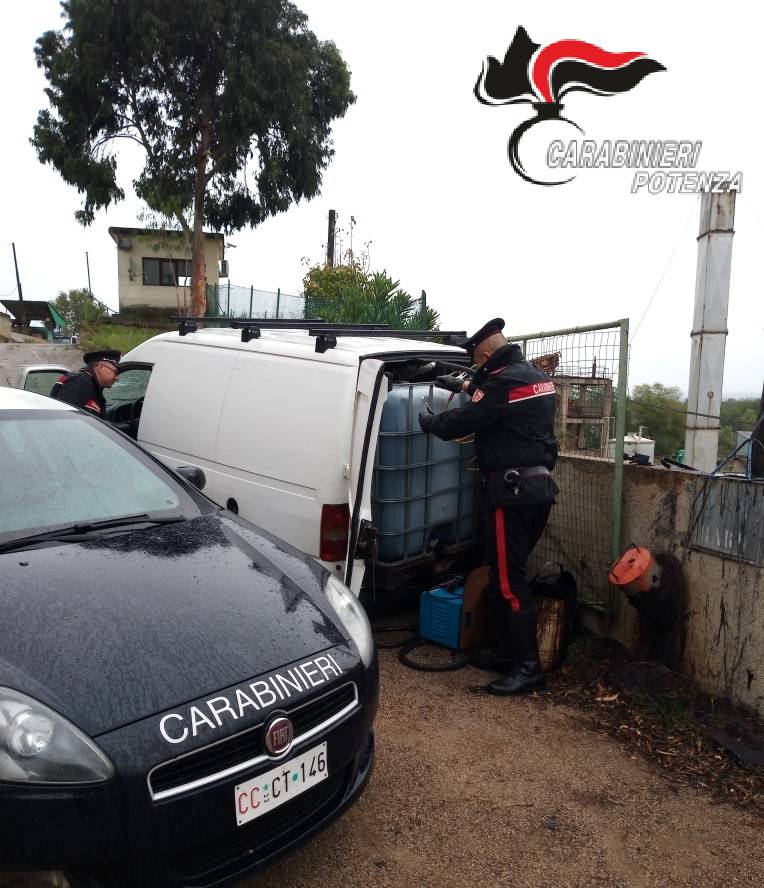 Tenta di seminare i carabinieri, 28enne di Melfi arrestato dopo lungo inseguimento
