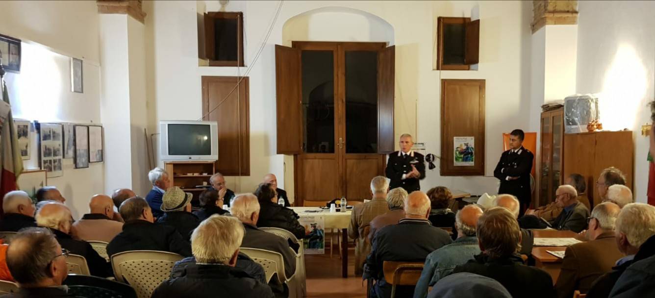 Truffe agli anziani, a Ferrandina i consigli dell’Arma dei carabinieri