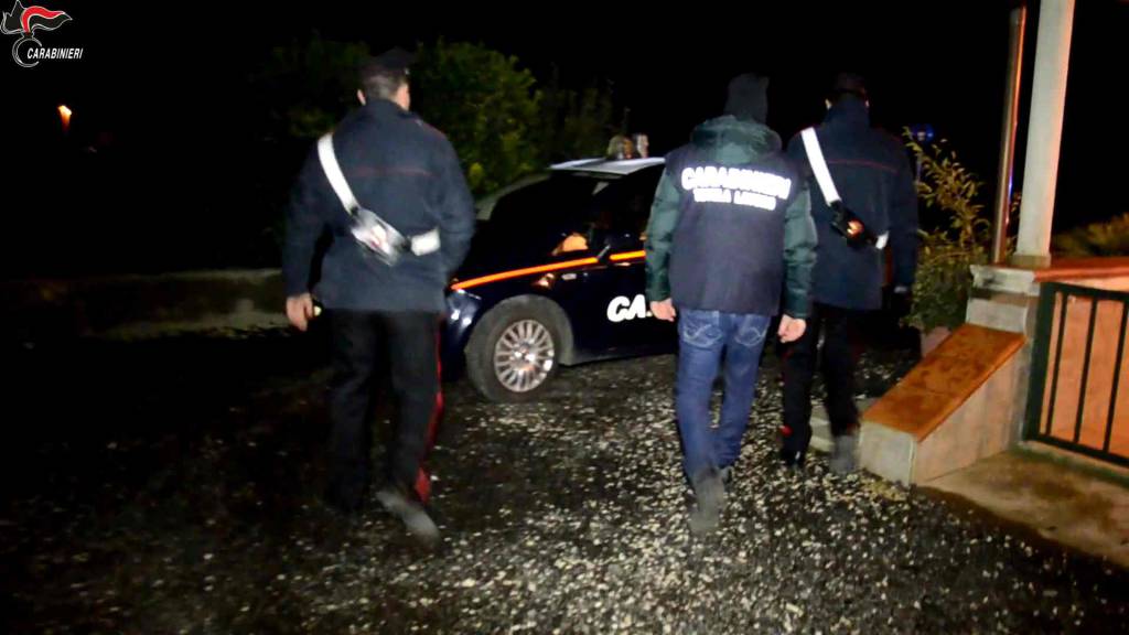 Schiavi rumeni nei campi agricoli lucani, arresti. Coinvolti due sindacalisti e un impiegato comunale