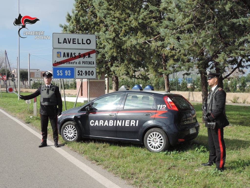 Tenta di occupare appartamento a Lavello, arrestato dai carabinieri