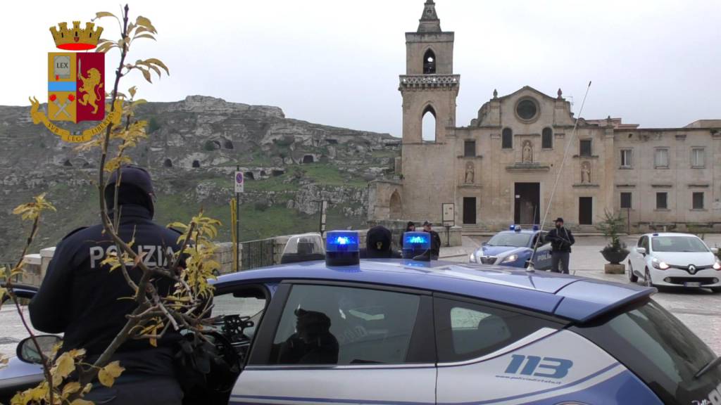 Controlli polizia Matera