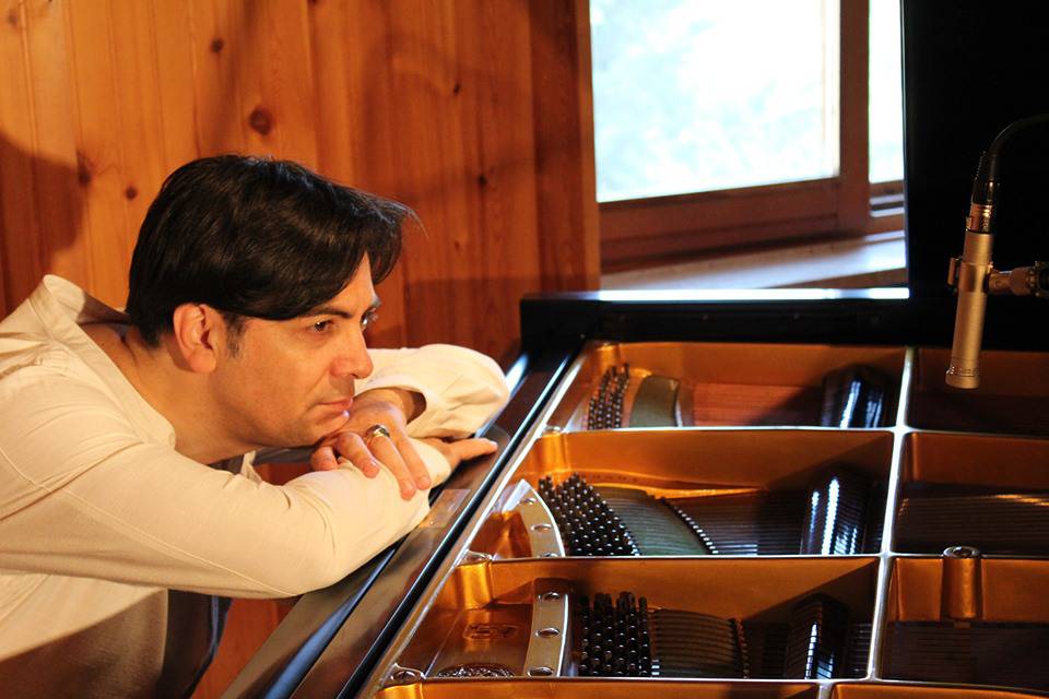Pianoforte, Rocco Mentissi suona per la prima volta nella sua Tolve