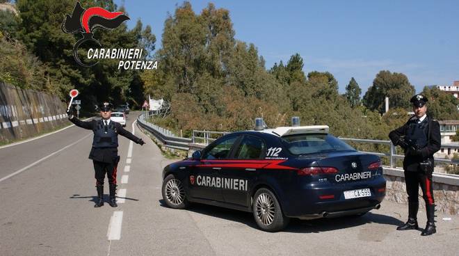 Carabinieri, controlli nel Potentino: dieci persone denunciate