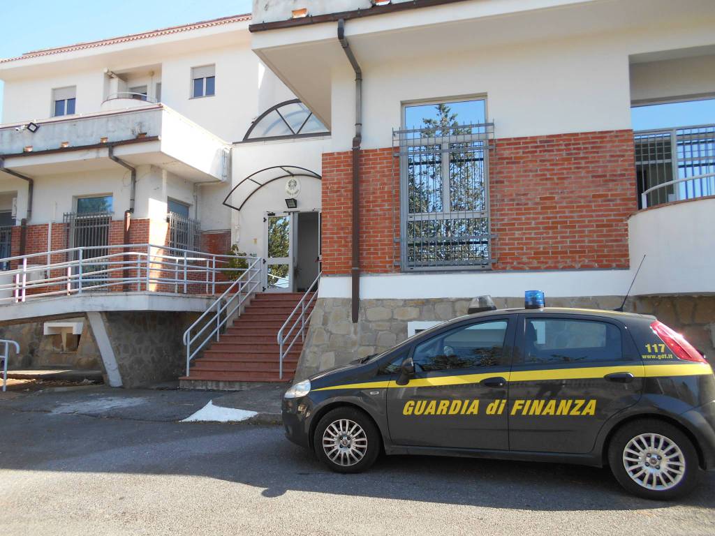 Guardia di Finanza di Potenza scopre 8 lavoratori in nero