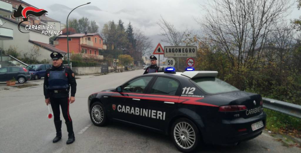 Scoperto “supermarket” della droga a Lagonegro: due arresti