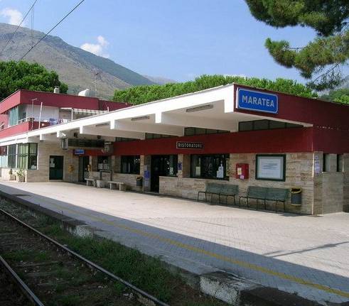 Stazioni, aperte le biglietterie di Maratea e Metaponto