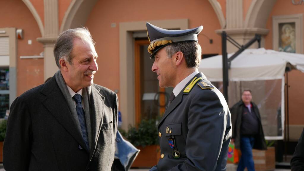 Presidente Bardi a conferimento cittadinanza Guardia di Finanza