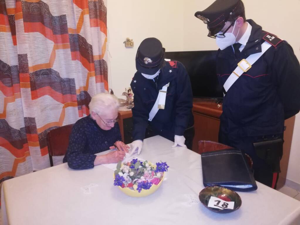Carabinieri, in provincia di Matera al lavoro per consegnare la pensione a chi non può uscire